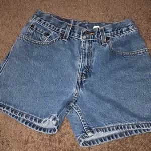 High waist Levi’s shorts